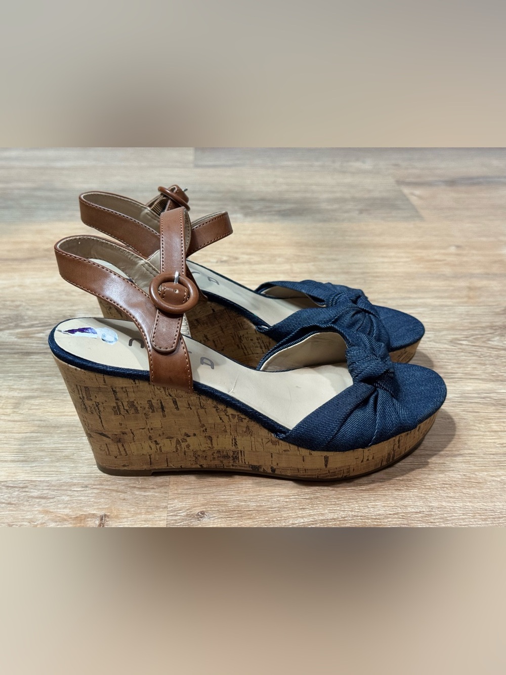 New Unisa Wedge Sandals with Navy Knot and Brown Ankle Strap Size 8.5